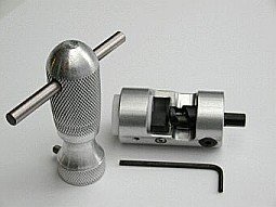 Dual strip tool TL717